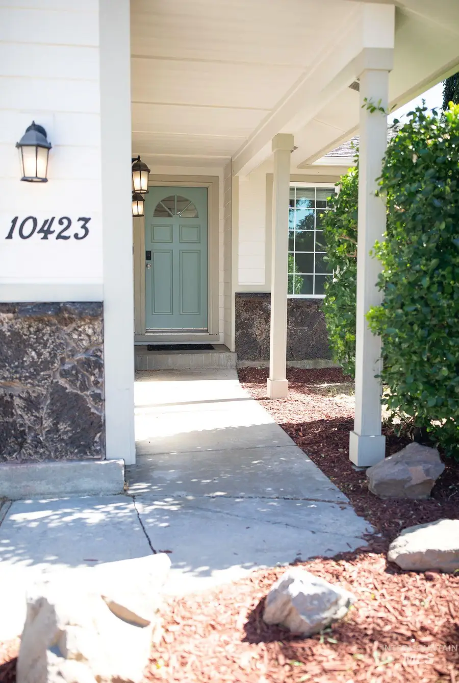 10423 W Barnsdale Dr, Boise, ID 83704 - #2