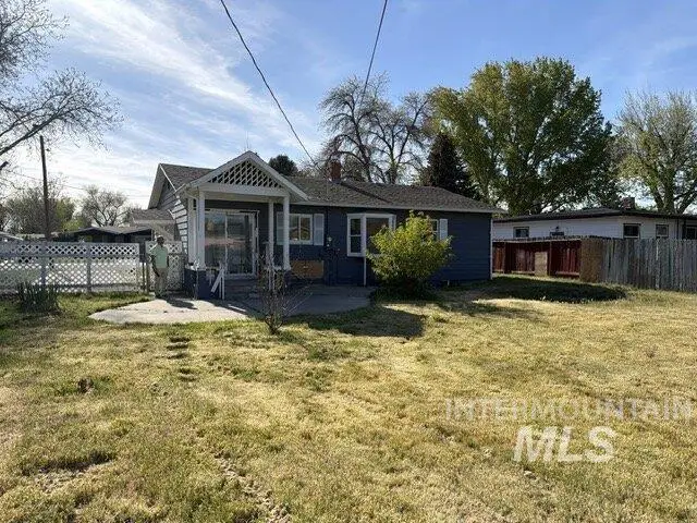 860 N 9th E, Mountain Home, ID 83647 - #3