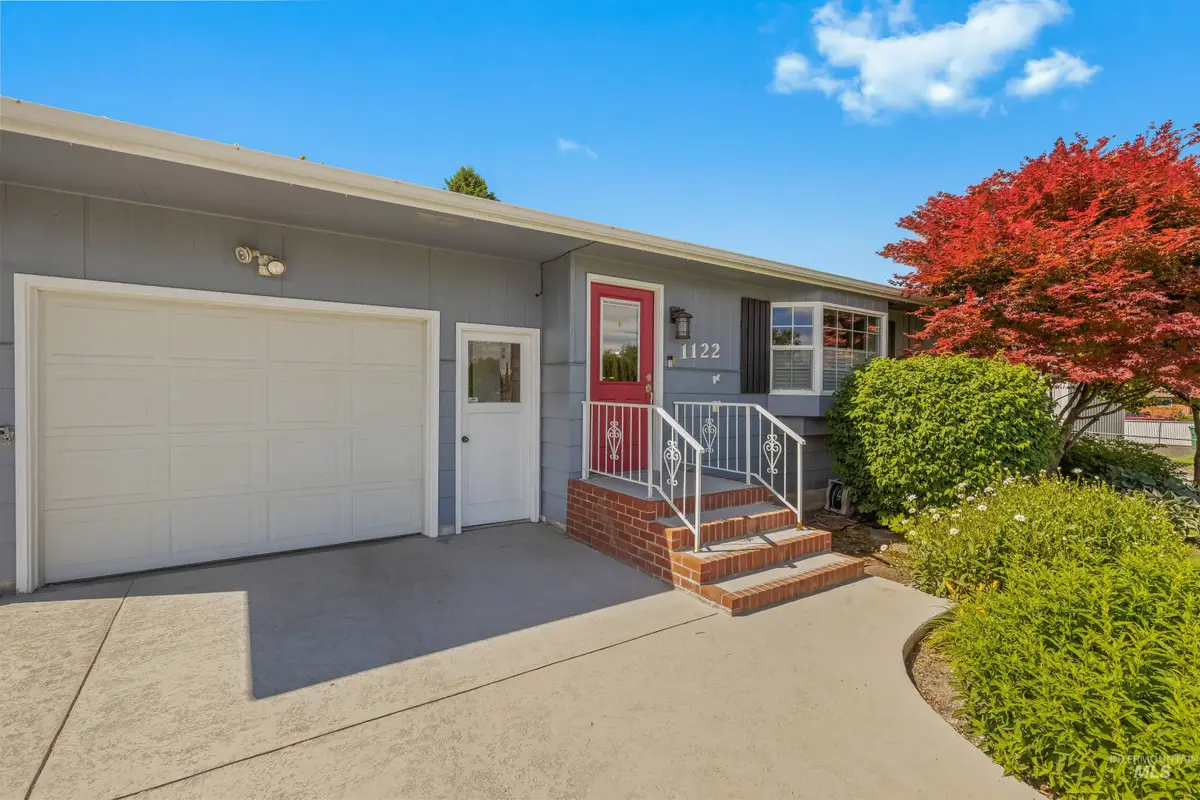1122 Linden Dr, Lewiston, ID 83501 - #1