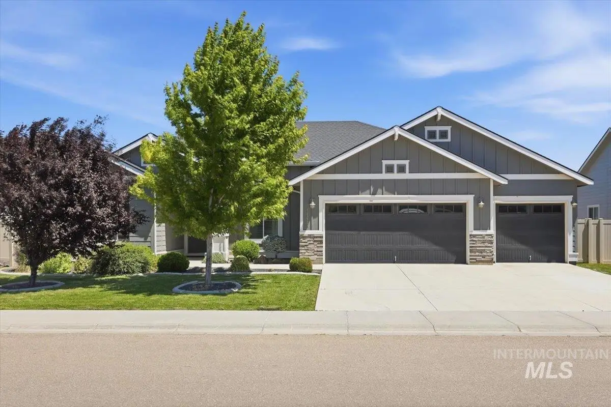 1111 Fishertown Ave, Caldwell, ID 83605 - #1