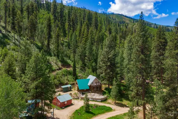 123 Alder Dr, Lowman, ID 83637