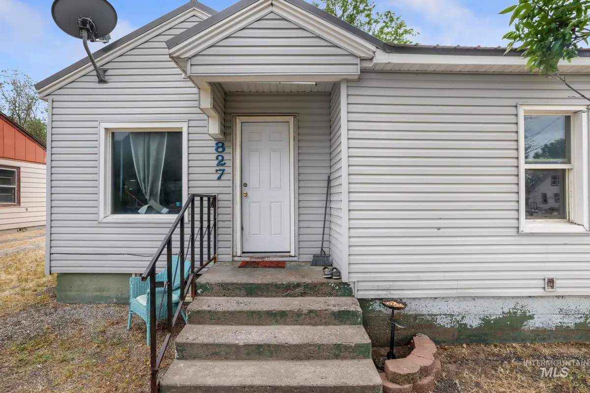 827 Aiken Ave, Buhl, ID 83316 - #1