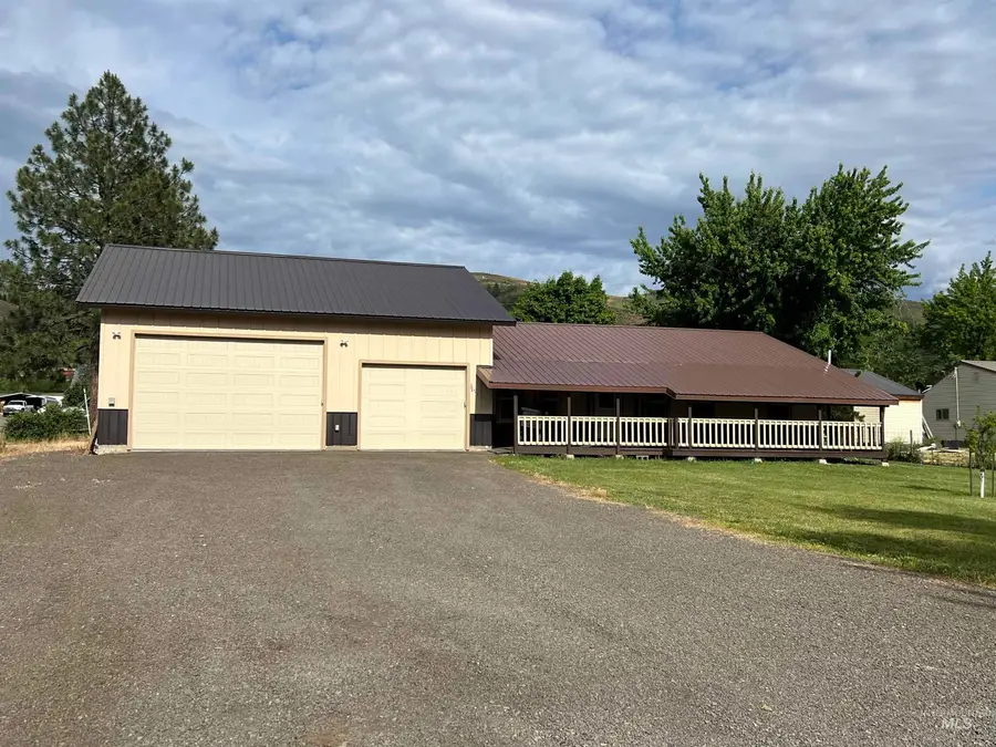 305 1/2 Clarendon, Council, ID 83612 - #3