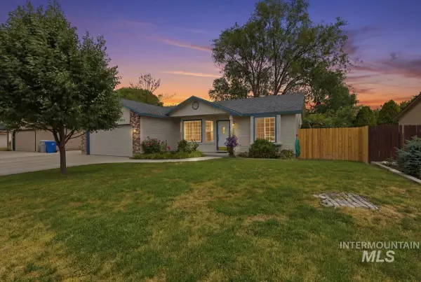 2716 E Castleberg Loop, Nampa, ID 83686