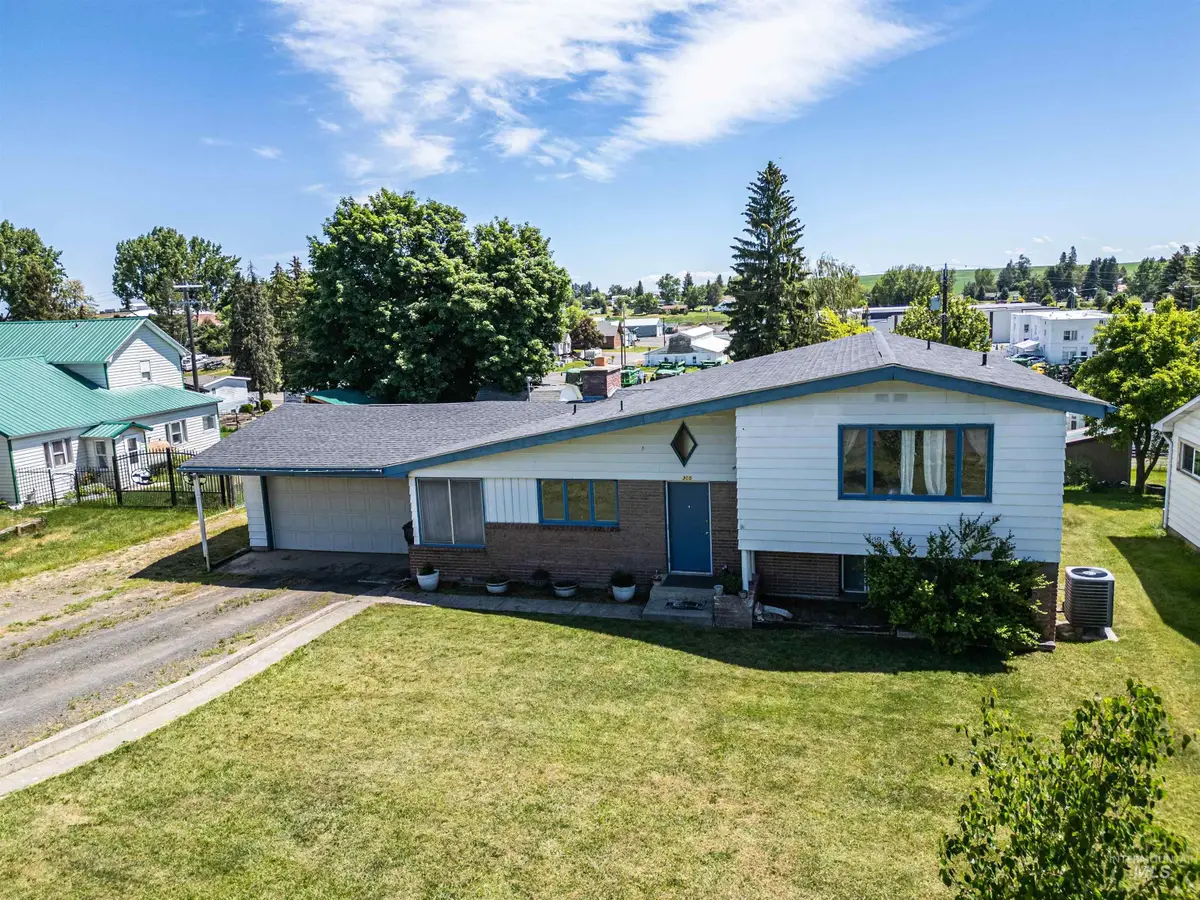 305 Walnut Street, Nezperce, ID 83543 - #1
