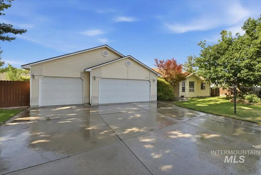 2649 W Wave Ct, Meridian, ID 83642 - #2
