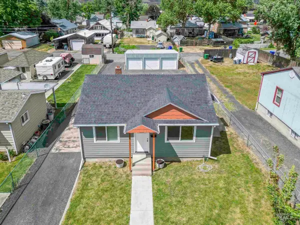 1215 16th Ave, Lewiston, ID 83501