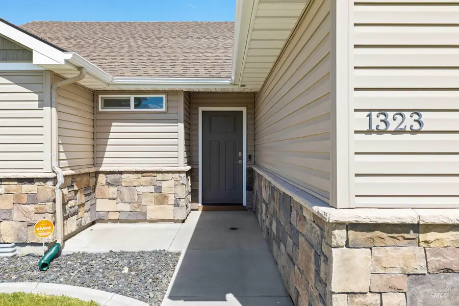 1323 Flint, Twin Falls, ID 83301 - #2