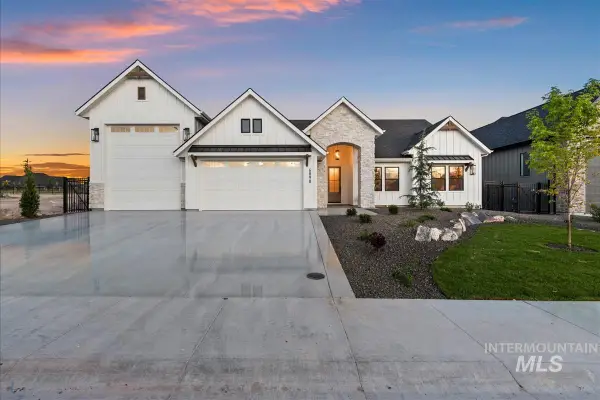 6898 E Chicken Hawk Loop, Nampa, ID 83686