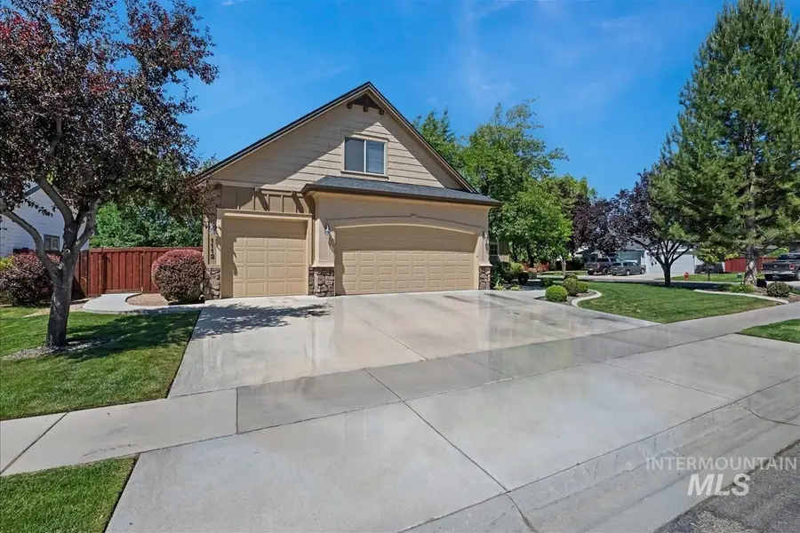 1112 E Kaibab Trail Dr, Meridian, ID 83646 - #3