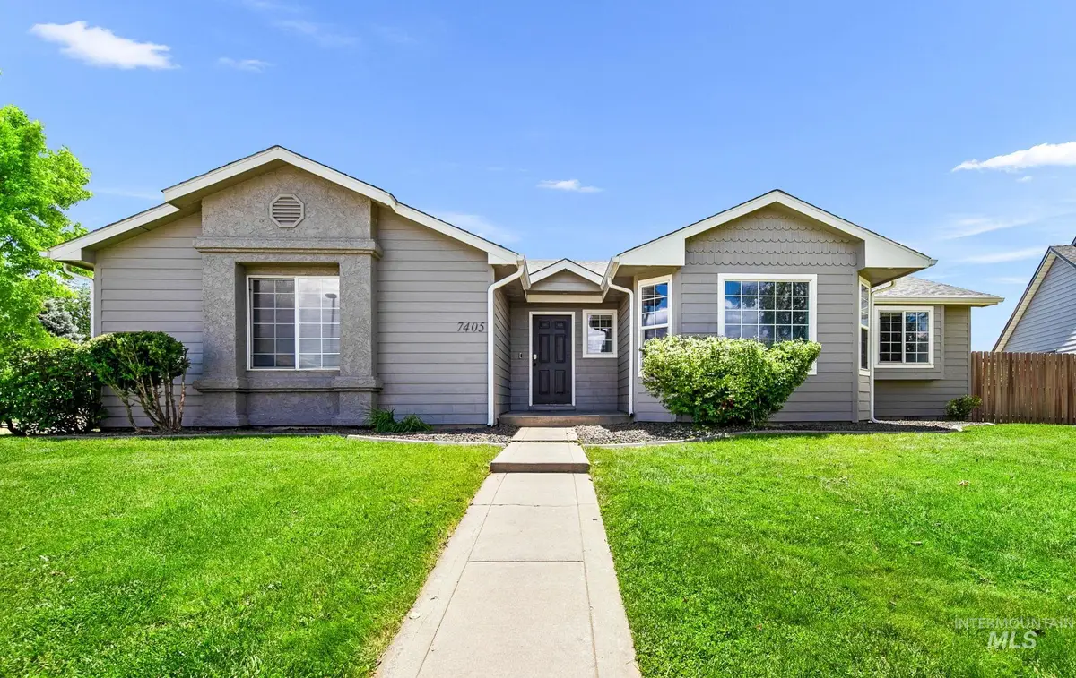 7405 Bay Meadows Dr, Nampa, ID 83687 - #1
