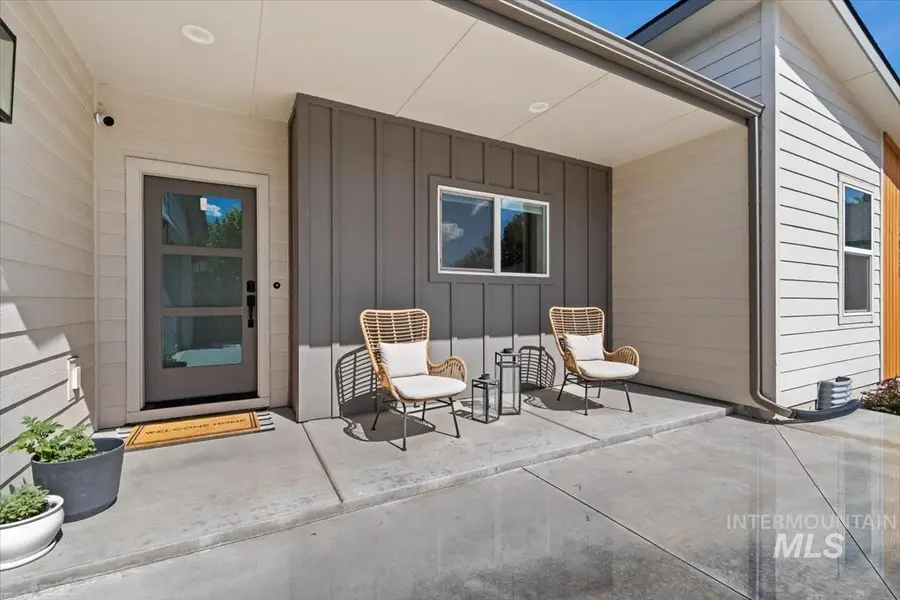 3690 N Jackie Ln, Boise, ID 83704 - #3