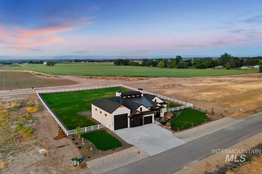 13585 Centerland Dr, Caldwell, ID 83607 - #3