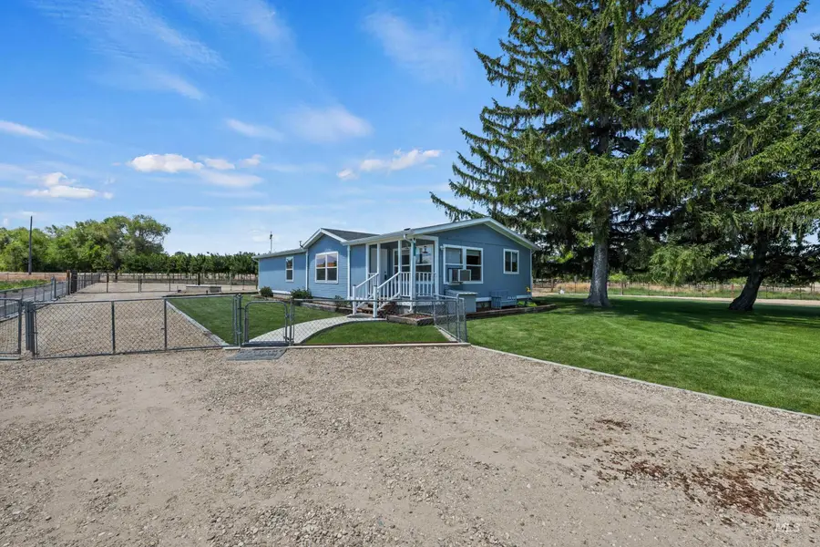 12397 Lake Shore Dr, Nampa, ID 83686 - #3