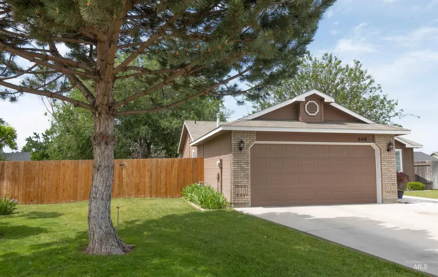 609 Stony Meadow Dr, Nampa, ID 83686 - #3