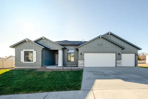 5305 E Phelps Lake Dr, Nampa, ID 83687