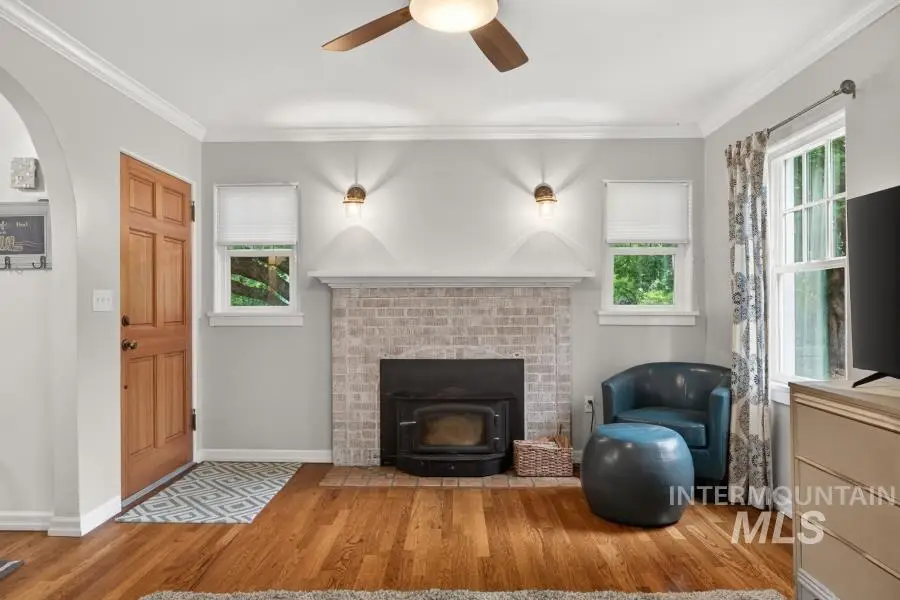 715 E 8th St, Moscow, ID 83843 - #2