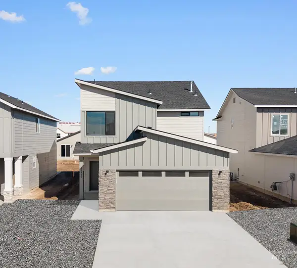 3085 W Taiban Creek Dr, Kuna, ID 83634