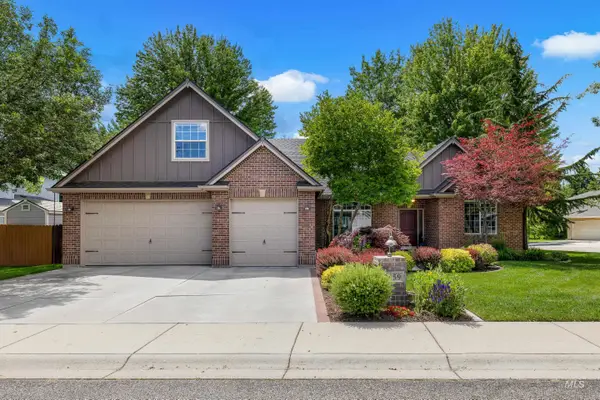 1859 N Prestwick Way, Eagle, ID 83616