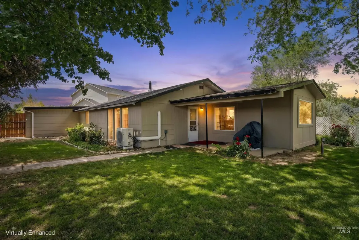 1720 W Roosevelt Avenue, Nampa, ID 83651 - #1
