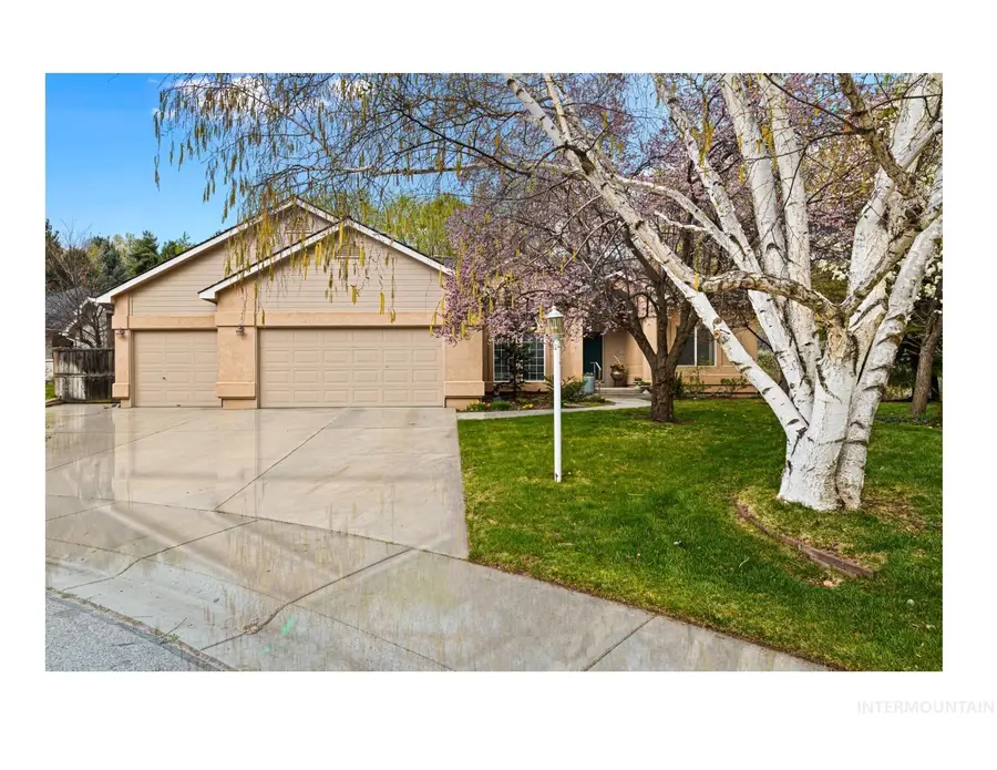 2063 N Trailview Pl, Boise, ID 83702 - #2