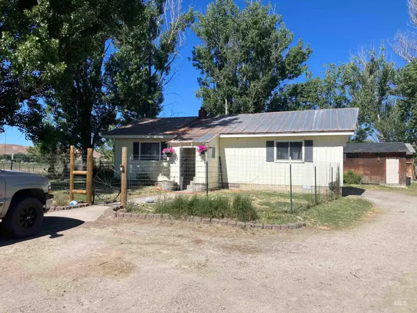 7002 W. Hwy 52, Emmett, ID 83617