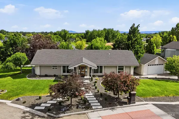 2020 Primrose Ln, Nampa, ID 83686