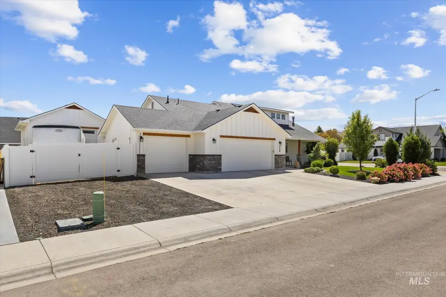 334 Grizzly Dr, Fruitland, ID 83619 - #2