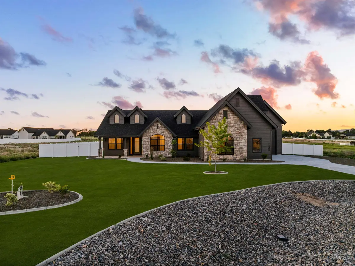 15300 Rhodes Ct, Caldwell, ID 83607 - #1