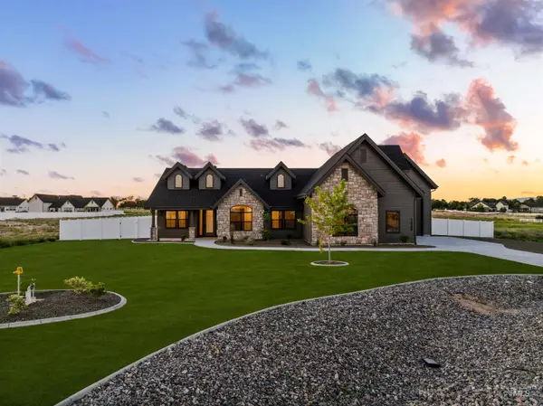15300 Rhodes Ct, Caldwell, ID 83607