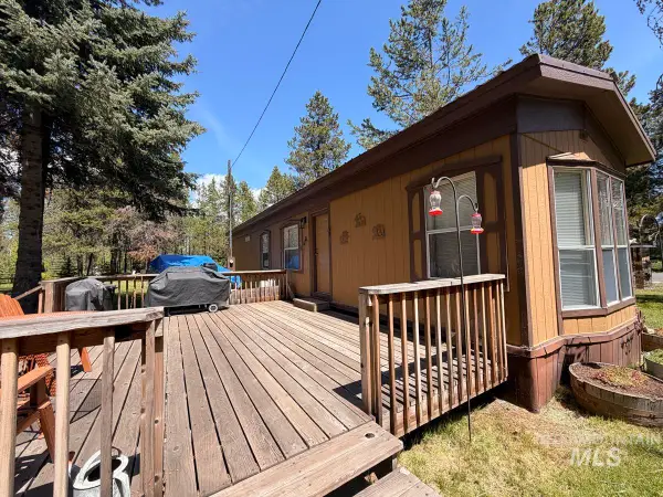 12891 Spring Valley Road, Donnelly, ID 83615