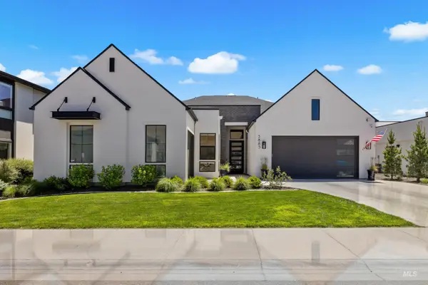 5883 E Marmount Ct, Boise, ID 83716