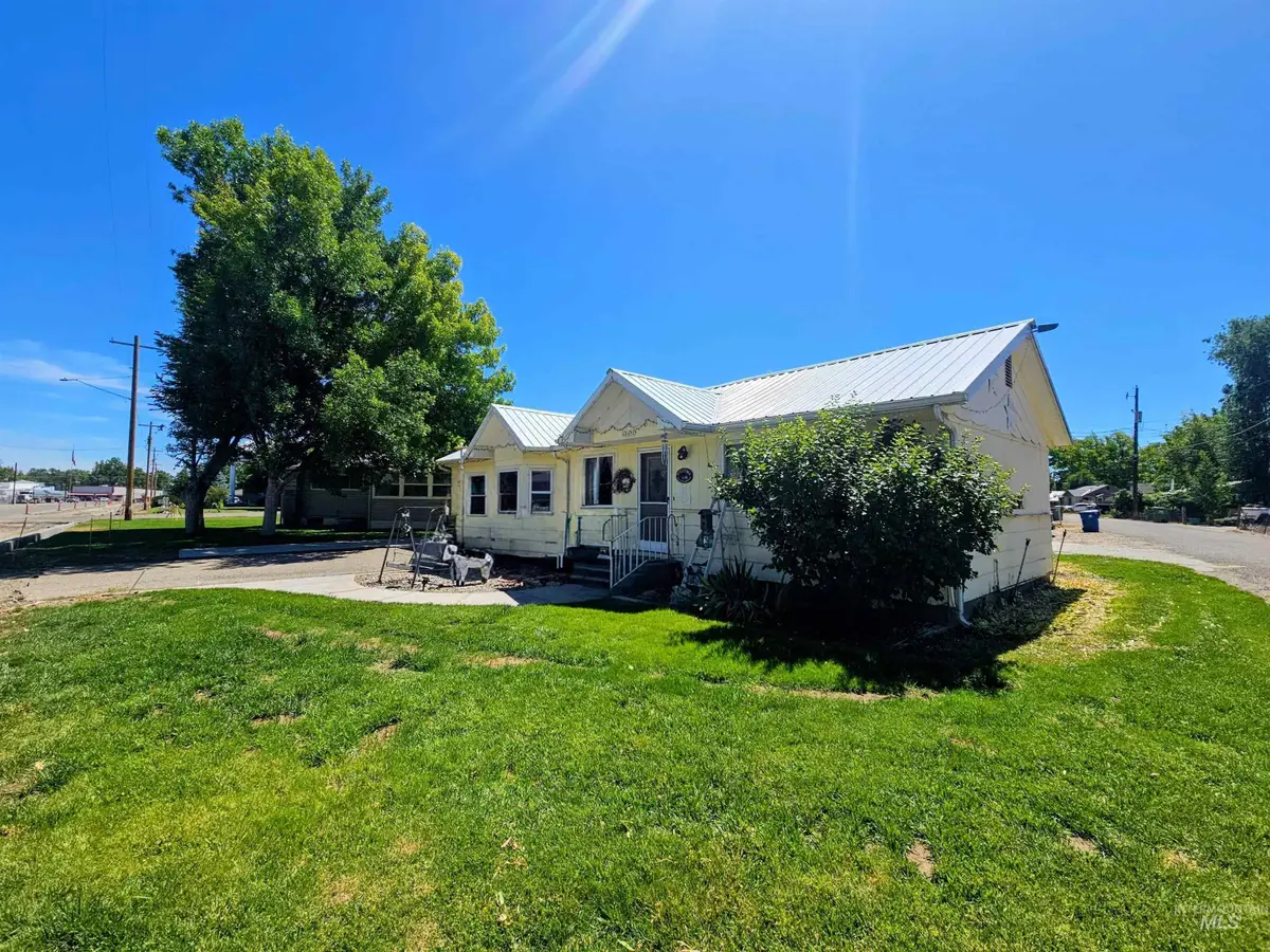 309 SW Ave, New Plymouth, ID 83655 - #1