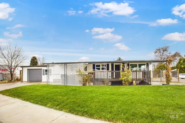 69 S Rose Circle, Meridian, ID 83642