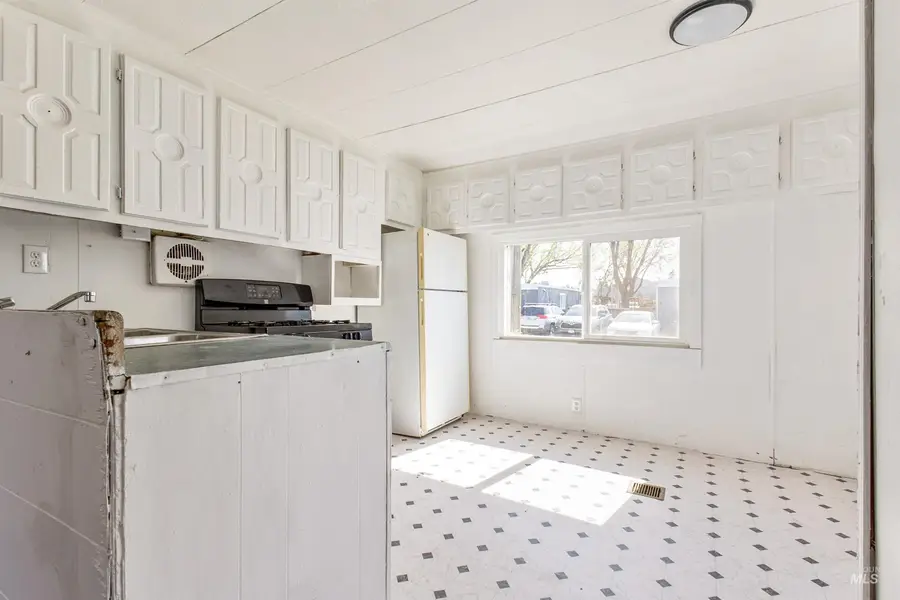 408 E 51st St #12, Garden City, ID 83714 - #3