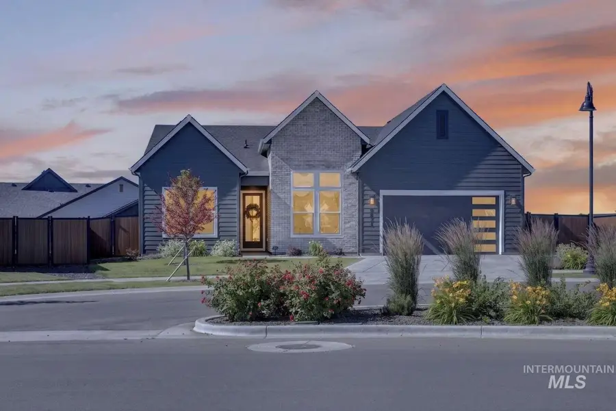 9831 W Novato St, Star, ID 83669 - #3