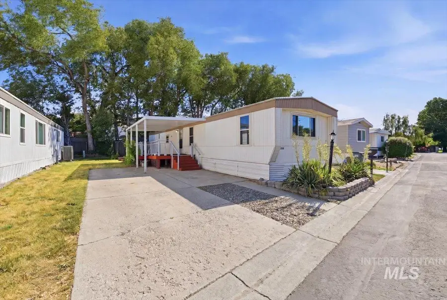 2308 S Naclerio Ln, Boise, ID 83705 - #2