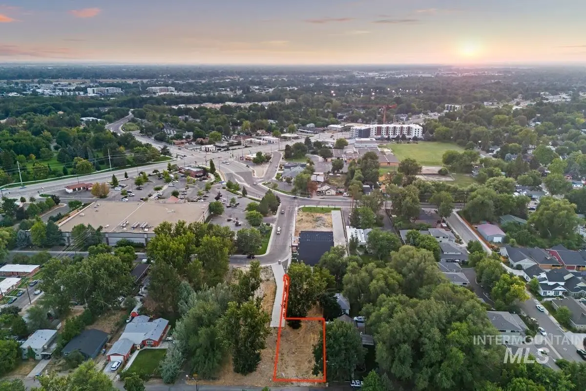 2308 N 35th St, Boise, ID 83703 - #1
