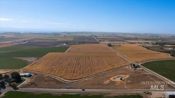 17391 Homedale Rd, Caldwell, ID 83607