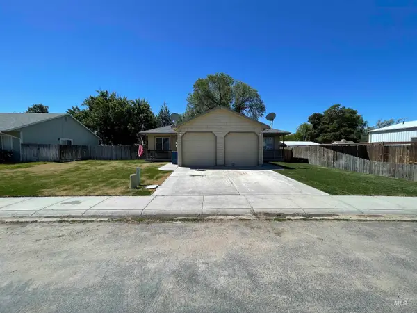 1175/1177 SE Freedom Circle, Mountain Home, ID 83647