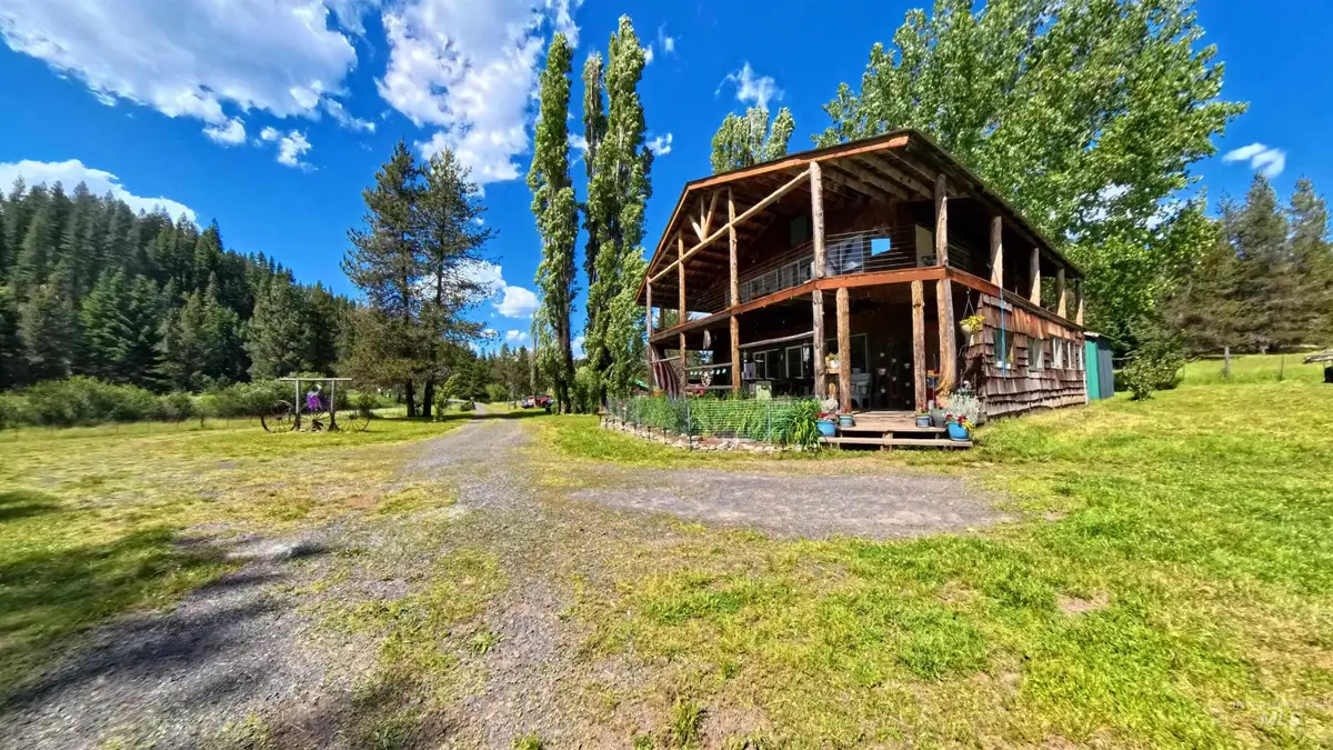 1401 Forks Rd, Deary, ID 83823 - #1