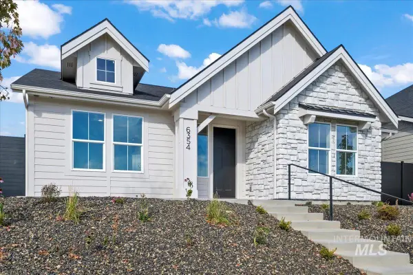 6403 N Barholm Ln, Eagle, ID 83616