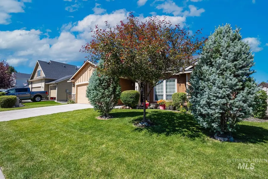 2117 N Sepia Ave, Kuna, ID 83634 - #2