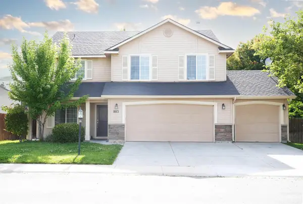 883 N Oxwich Ave, Meridian, ID 83642