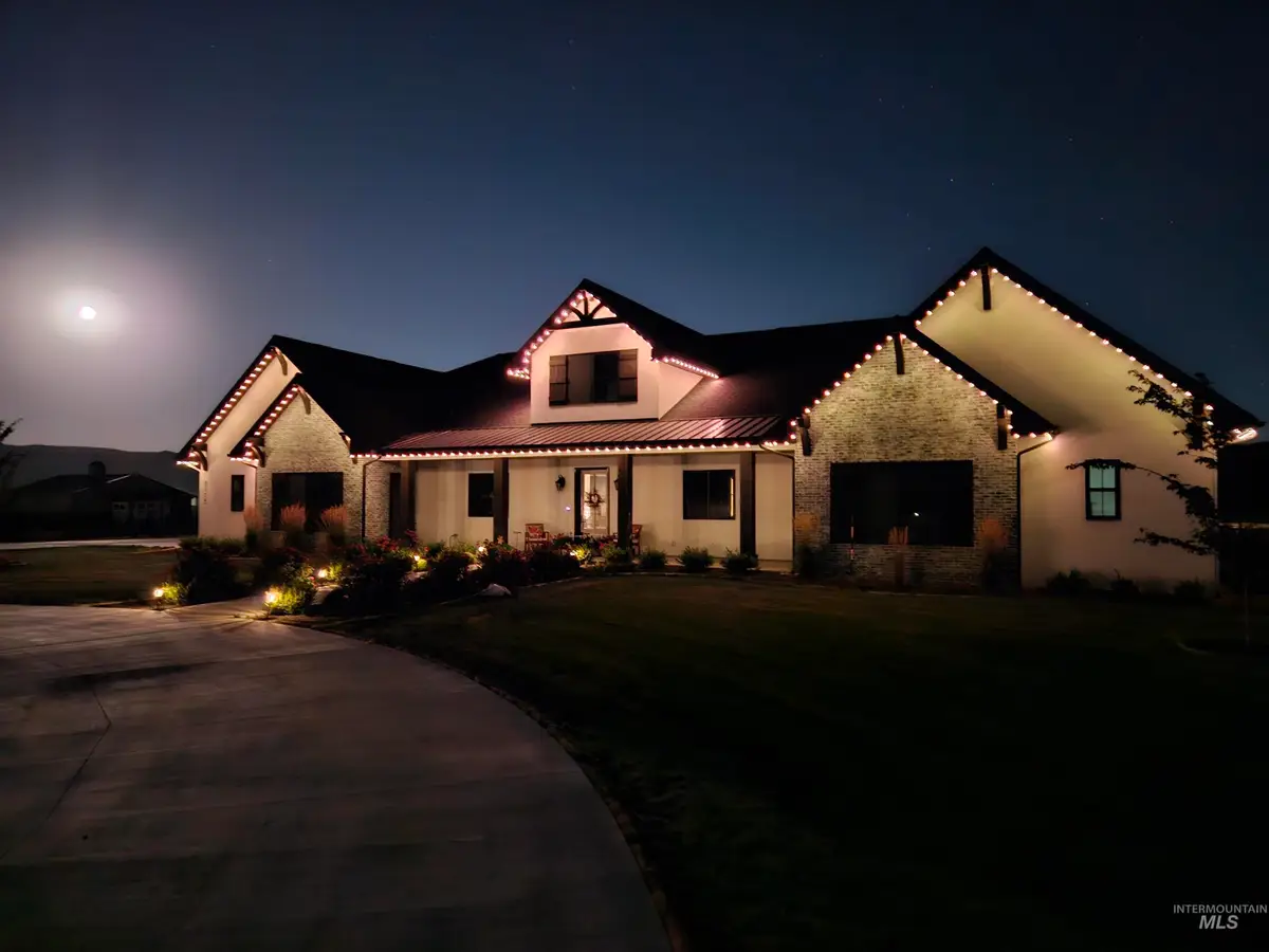 3115 4 Bits Ln, Emmett, ID 83617 - #1