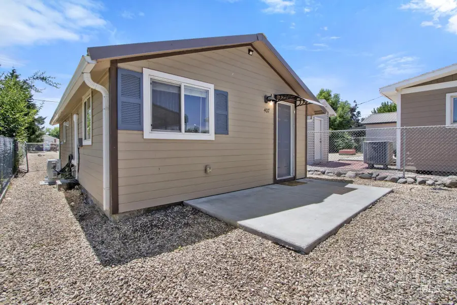 407 1st St N, Marsing, ID 83639 - #2