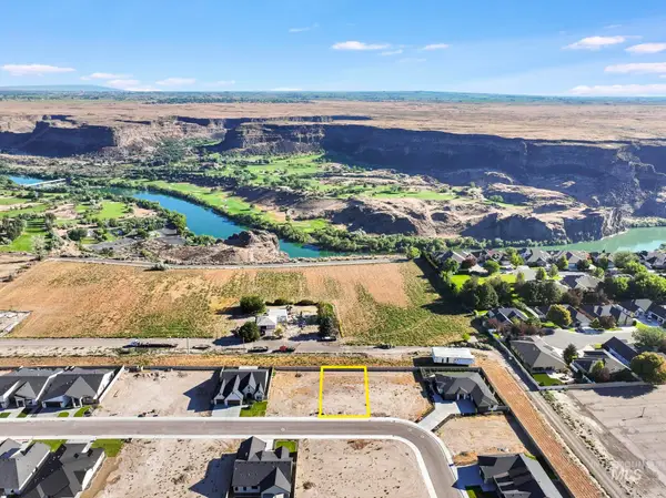 601 Canyon Falls Drive, Twin Falls, ID 83301