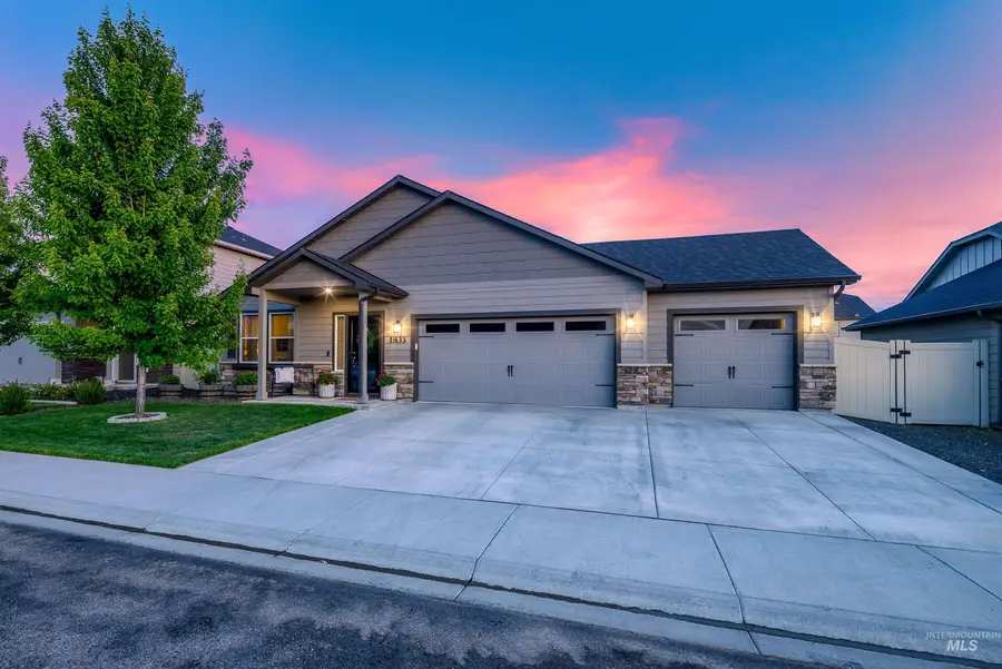 1833 E Cave Falls St, Kuna, ID 83634 - #2