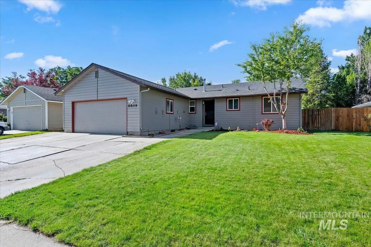 8809 W Canterbury St, Boise, ID 83704 - #1