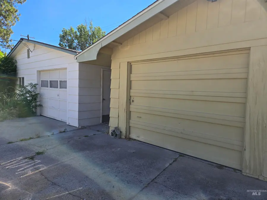 78 NW 5th Street, Ontario, OR 97914 - #2